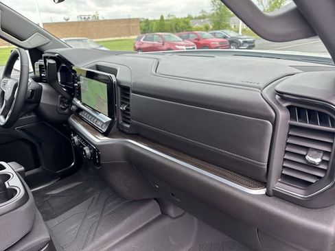 Certified 2024 Chevrolet Silverado 1500 RST w/ Dark Appearance Package image 30