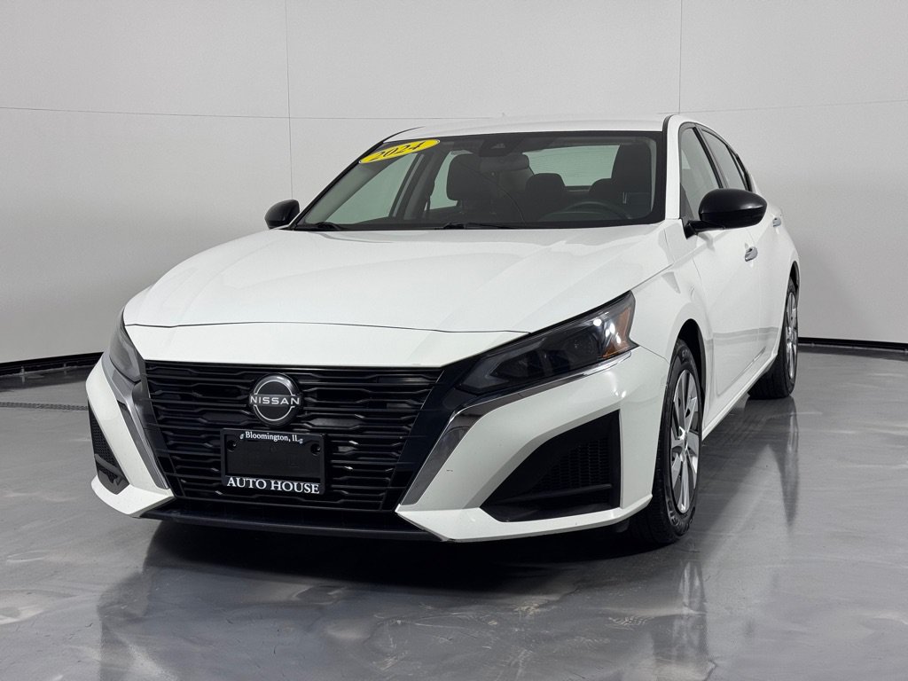 Used 2024 Nissan Altima 2.5 S FWD image 9
