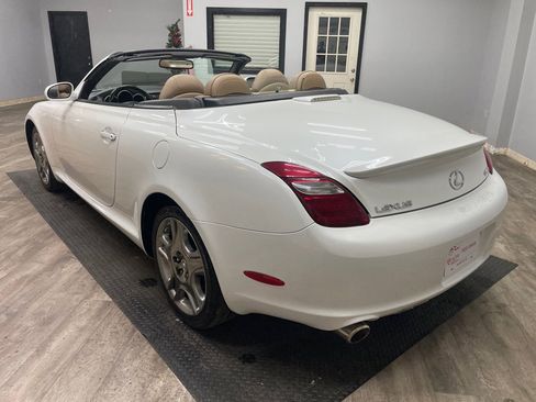 Used 2008 Lexus SC 430 Convertible image 5