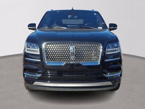 Used 2020 Lincoln Navigator L Reserve w/ Luxury Package AWD/4WD image 2