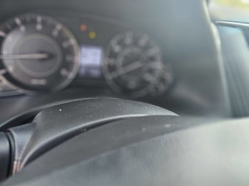 Used 2017 Nissan Armada Platinum image 11