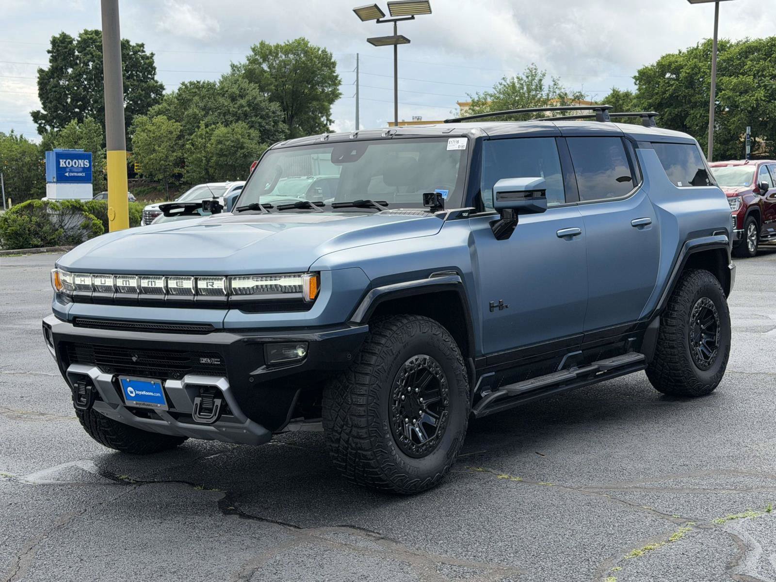 Used 2024 GMC Hummer EV 3X w/ Omega Edition AWD/4WD image 4