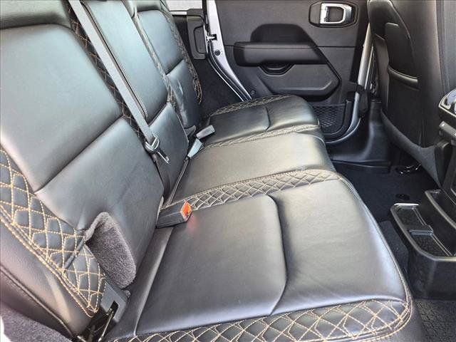 Used 2021 Jeep Wrangler Unlimited Sahara AWD/4WD image 19