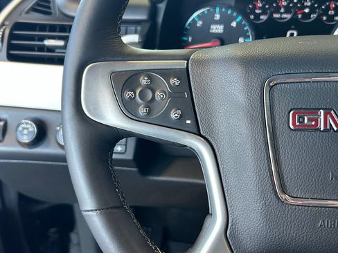 Used 2017 GMC Yukon XL SLT w/ Premium Edition AWD/4WD image 41