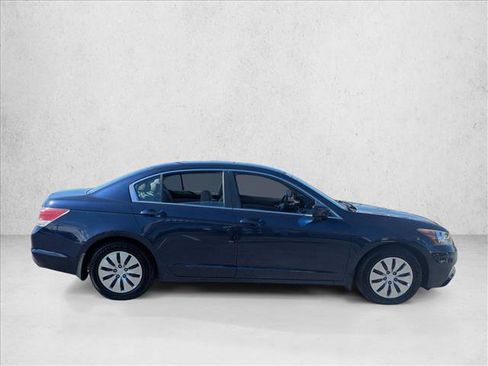 Used 2011 Honda Accord LX image 4
