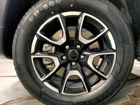 Used 2025 Jeep Compass Trailhawk AWD/4WD image 9