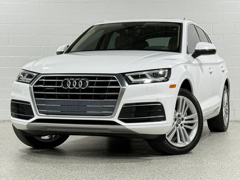 Used 2019 Audi Q5 2.0T Premium Plus w/ Premium Plus Package AWD/4WD image 2