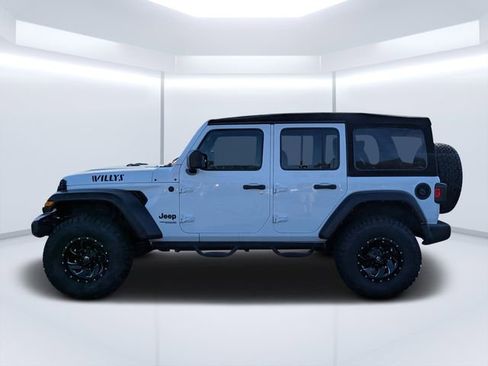Used 2022 Jeep Wrangler Unlimited Sport AWD/4WD image 6