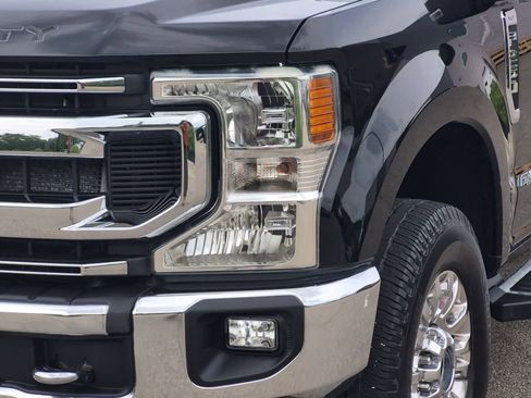 Used 2022 Ford F250 XLT w/ XLT Premium Package AWD/4WD image 11