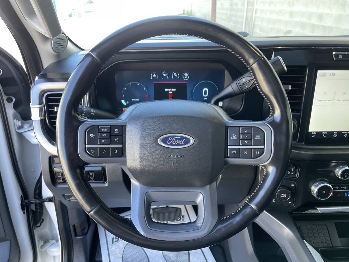 Used 2023 Ford F350 Lariat w/ Lariat Ultimate Package AWD/4WD image 15