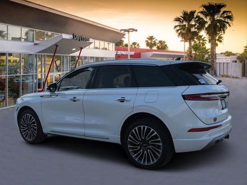 Used 2021 Lincoln Corsair Reserve w/ Equipment Group 201A AWD/4WD image 5