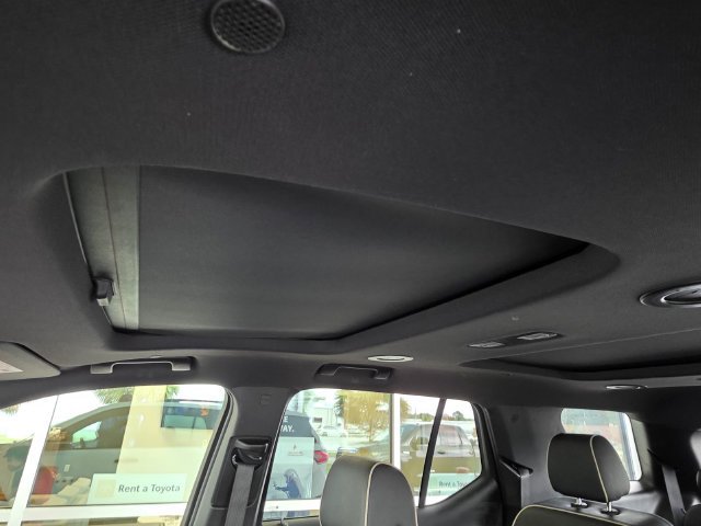 Used 2023 Chevrolet Traverse Premier w/ Redline Edition FWD image 8