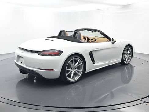 Certified 2017 Porsche 718 Boxster RWD image 15