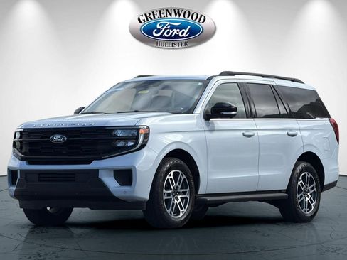 Certified 2025 Ford Expedition Active AWD/4WD image 8