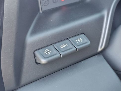 Used 2025 GMC Sierra 1500 AT4X image 31