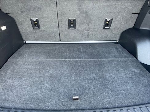 Used 2025 Chevrolet Equinox LT w/ Convenience Package II image 16