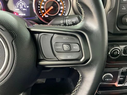 Used 2020 Jeep Wrangler Unlimited Sport image 11