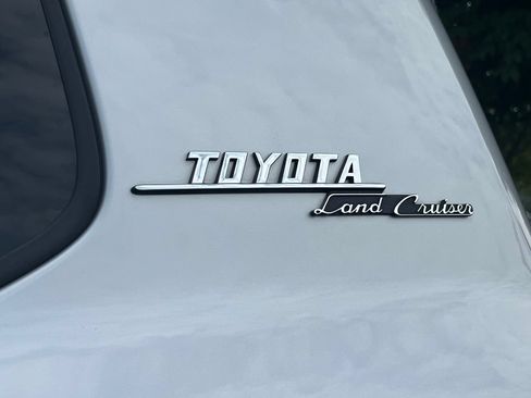 Used 2021 Toyota Land Cruiser Heritage Edition AWD/4WD image 18