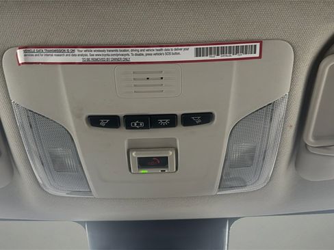 Used 2021 Toyota Corolla LE image 28