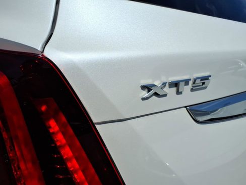 Certified 2023 Cadillac XT5 Premium Luxury AWD/4WD image 11
