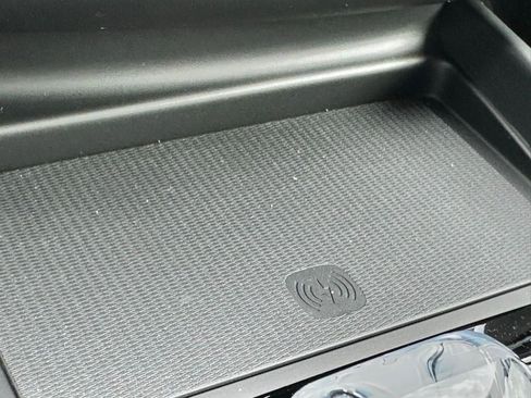 New 2026 Volvo XC60 B5 Plus w/ Protection Package Premier image 17