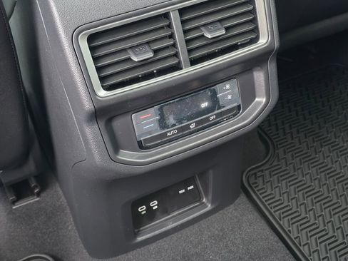 New 2026 Volkswagen Atlas SE image 19