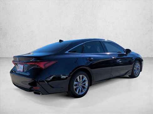 Certified 2021 Toyota Avalon XLE w/ Carpet Mat Package (TMS) FWD image 5
