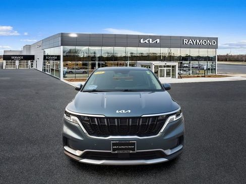 Certified 2023 Kia Carnival EX FWD image 9