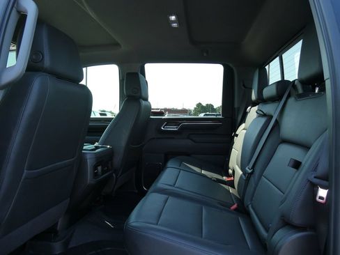 Certified 2024 Chevrolet Silverado 2500 LT w/ Midnight Edition AWD/4WD image 21