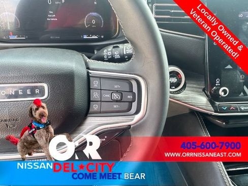 Used 2024 Jeep Wagoneer Series II w/ Flexible Seating Group AWD/4WD image 22