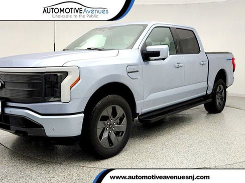 Used 2022 Ford F150 Lightning Lariat image 1