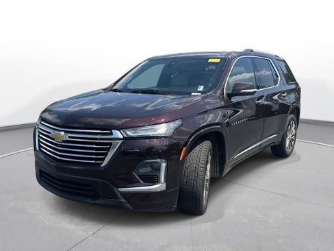 Used 2022 Chevrolet Traverse Premier AWD/4WD image 2