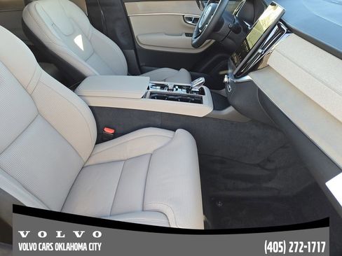 New 2026 Volvo XC90 T8 Ultra image 13