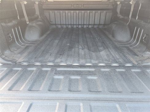 Used 2020 Chevrolet Colorado LT w/ Luxury Package image 30