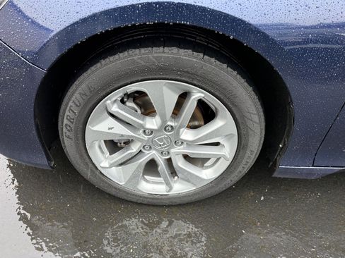 Used 2019 Honda Accord LX image 11