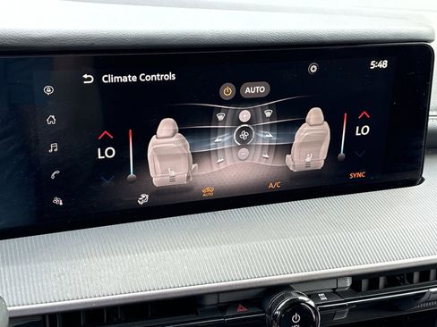 Used 2025 Nissan Murano SV image 24