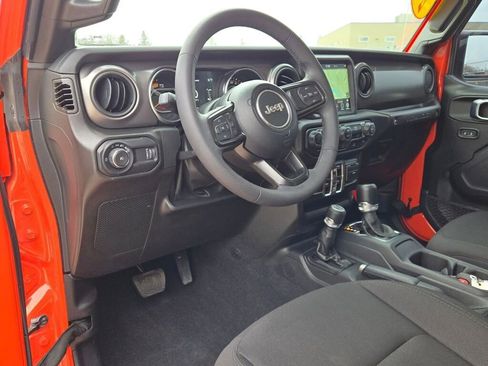 Certified 2023 Jeep Wrangler Unlimited Sport image 21