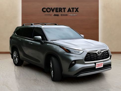 Used 2026 Toyota Highlander Platinum AWD/4WD image 7