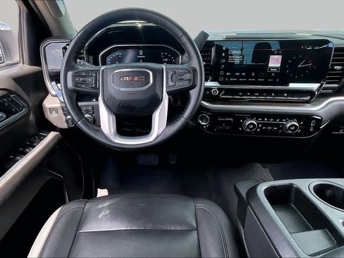 Used 2025 GMC Sierra 1500 SLT AWD/4WD image 6