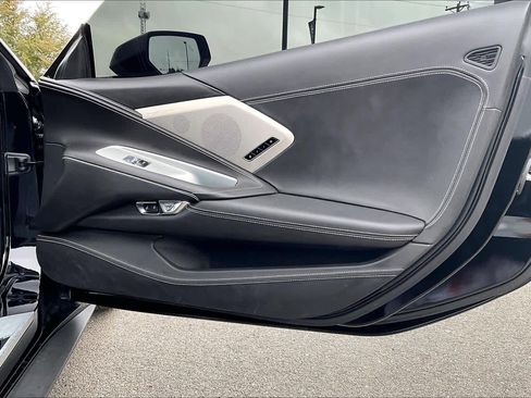 Used 2024 Chevrolet Corvette Stingray Premium Conv w/ Z51 Performance Package image 19