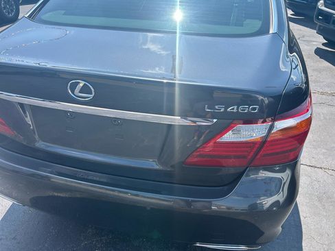 Used 2011 Lexus LS 460 w/ Comfort Pkg RWD image 6