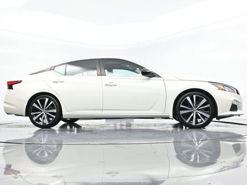 Used 2021 Nissan Altima 2.5 SR image 45