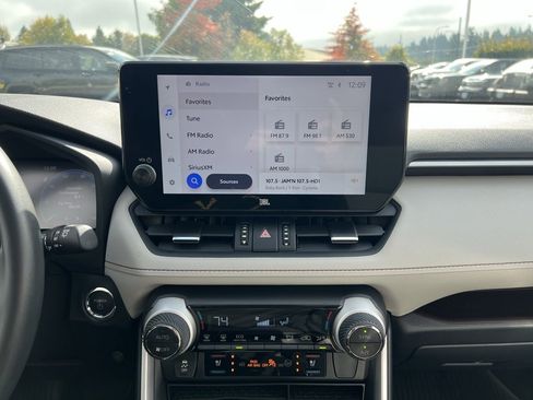 Used 2023 Toyota RAV4 Limited image 6