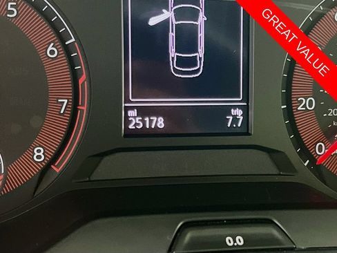 Used 2019 Volkswagen Jetta R-Line FWD image 12