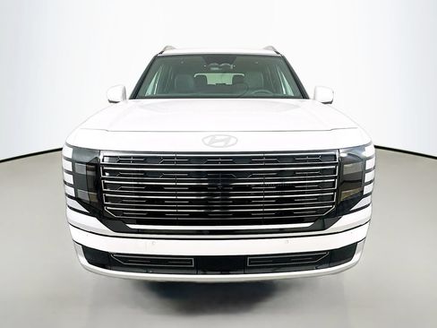 Certified 2026 Hyundai Palisade Calligraphy AWD/4WD image 2