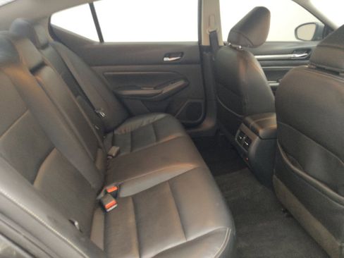 Used 2019 Nissan Altima 2.5 Platinum FWD image 19