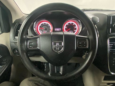 Used 2015 Dodge Grand Caravan SE w/ Quick Order Package 29E SE image 21