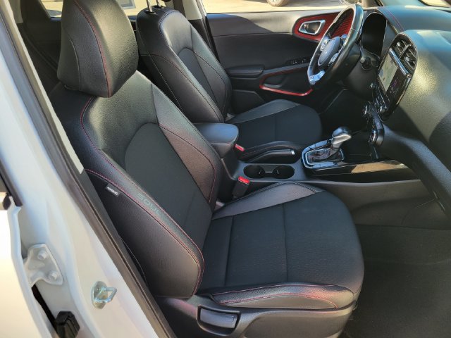 Used 2023 Kia Soul GT-Line FWD image 22