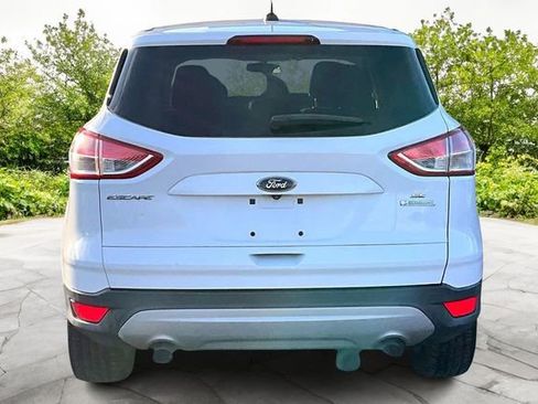 Used 2015 Ford Escape SE image 4