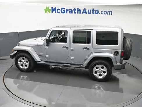 Used 2014 Jeep Wrangler Unlimited Sahara w/ Connectivity Group AWD/4WD image 24